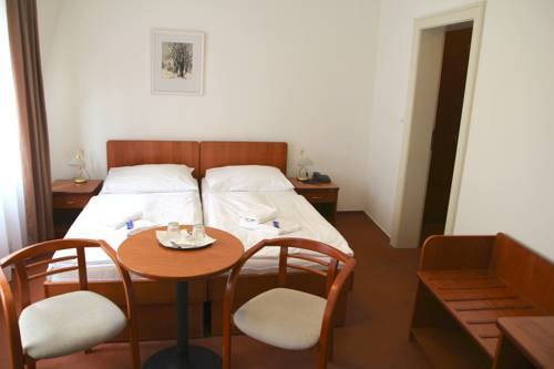 Imagen de la habitación del Hotel Astoria and Medical Spa. Foto 13