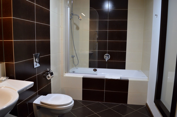 Imagen de la habitación del Hotel Astory. Foto 9