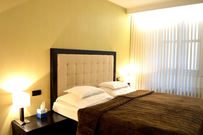 Imagen de la habitación del Hotel Astory. Foto 11