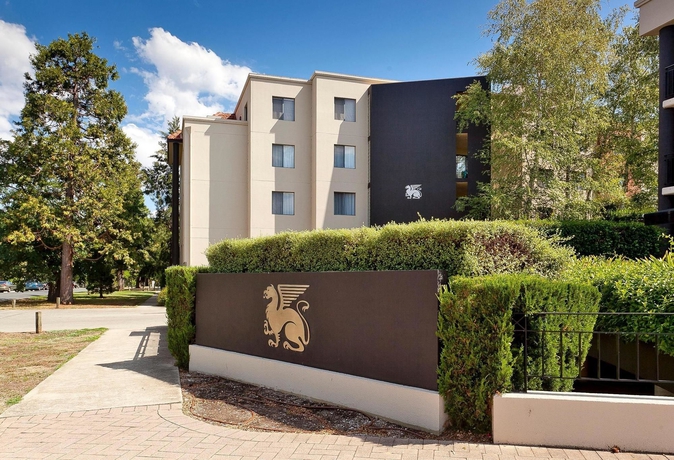 Imagen de los exteriores del Hotel Astra Apartments - The Griffin. Foto 11