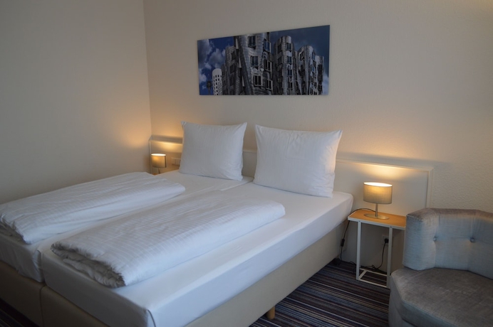 Imagen de la habitación del Hotel Astra, Dusseldorf. Foto 7