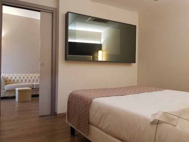 Imagen de la habitación del Hotel Astra Ferrara. Foto 10