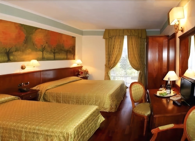 Imagen de la habitación del Hotel Astra, Gardola. Foto 8