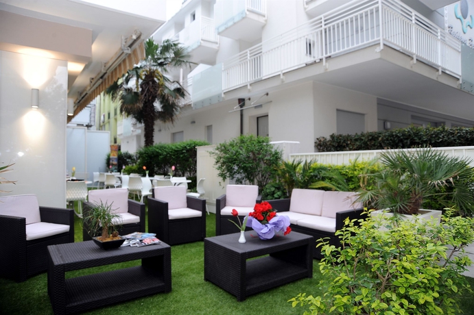 Imagen de los exteriores del Hotel Astra, Misano Adriatico. Foto 10