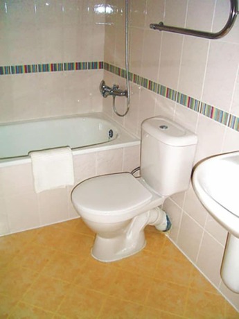 Imagen de la habitación del Hotel Astra Park. Foto 16