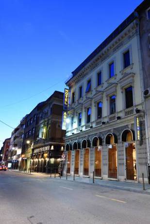 Imagen de los exteriores del Hotel Astra Sarajevo. Foto 10