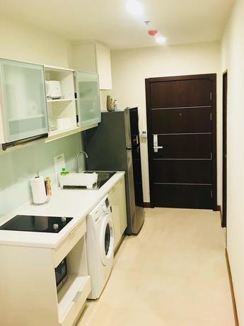 Imagen de la habitación del Hotel Astra Suites Central. Foto 13
