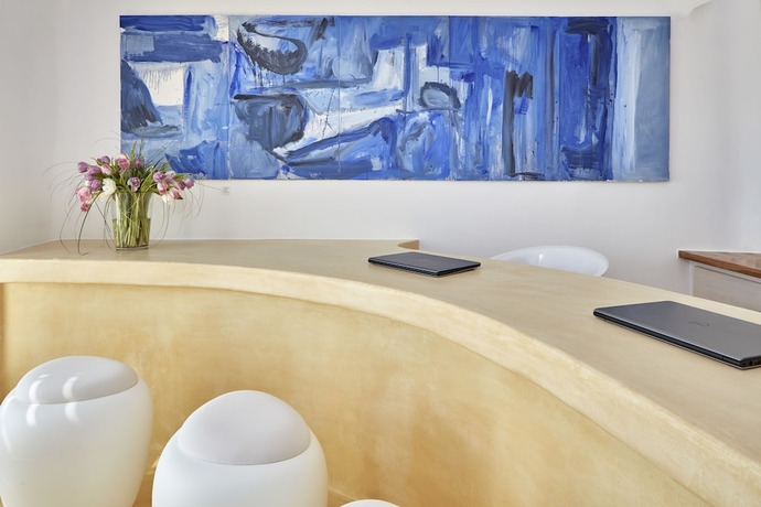 Imagen de los interiores del Hotel Astra Suites. Foto 19