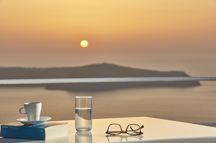 Imagen de la habitación del Hotel Astra Suites. Foto 8