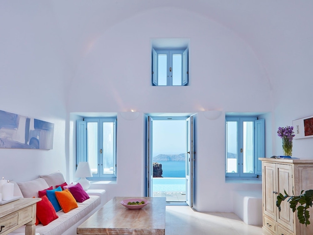 Imagen de la habitación del Hotel Astra Suites. Foto 12