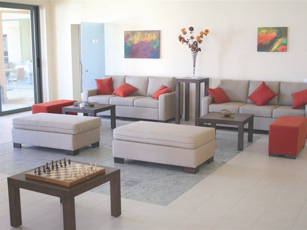 Imagen general del Hotel Astra Village Suites. Foto 2