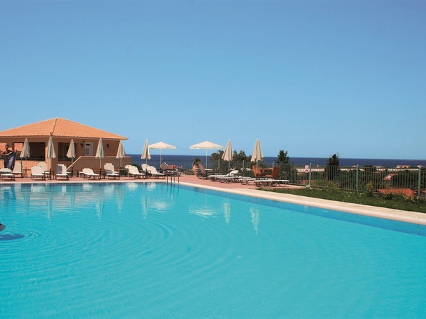 Imagen general del Hotel Astra Village Suites. Foto 12