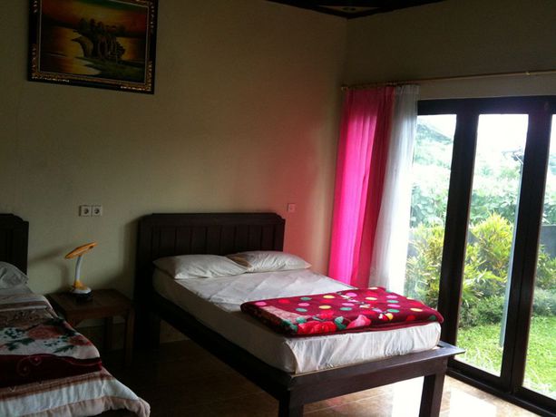 Imagen de los exteriores del Hotel Astradana and Restaurant. Foto 13