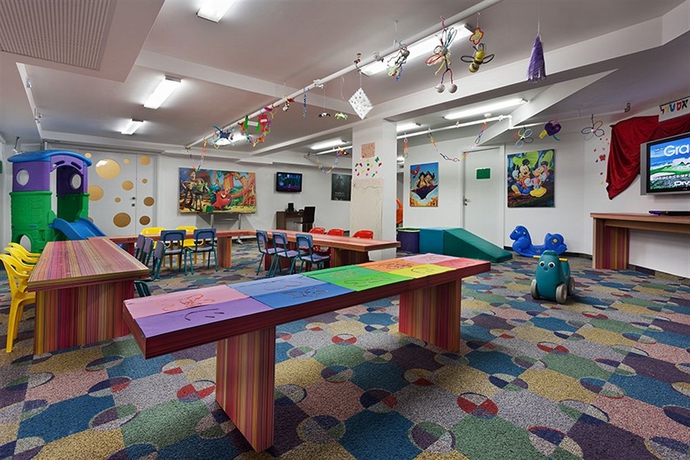 Imagen de los interiores del Hotel Astral Nirvana Suites. Foto 7