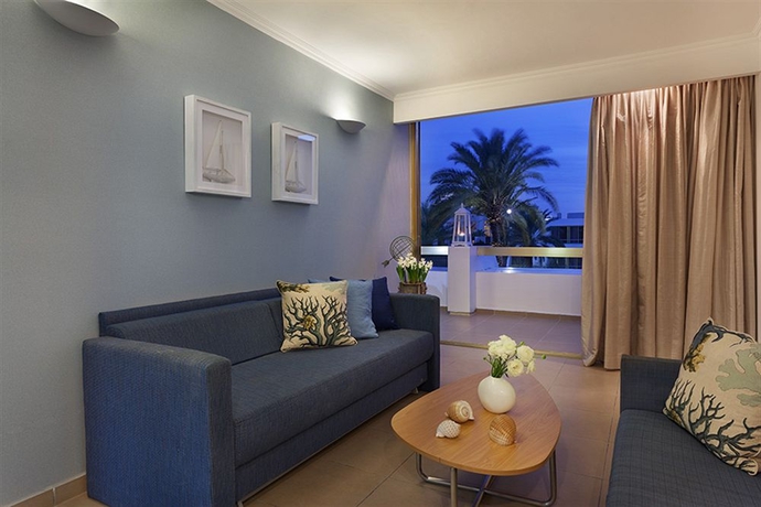 Imagen de los interiores del Hotel Astral Palma. Foto 3