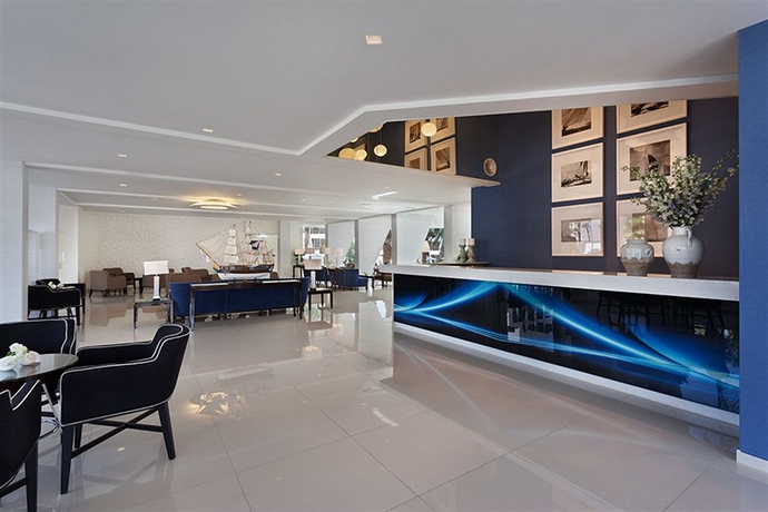 Imagen de los interiores del Hotel Astral Palma. Foto 8