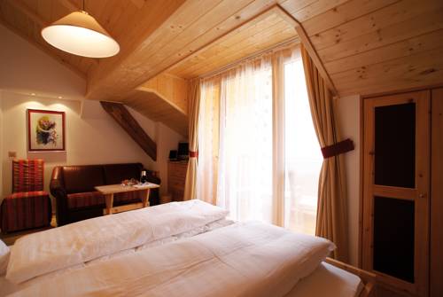 Imagen de la habitación del Hotel Astras. Foto 5