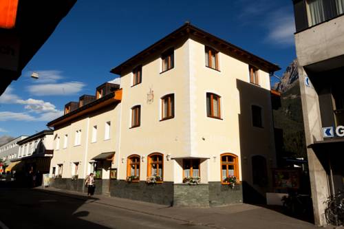 Imagen de la habitación del Hotel Astras, Scuol. Foto 2