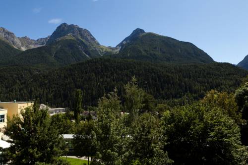 Imagen general del Hotel Astras, Scuol. Foto 1