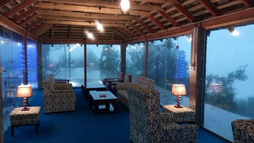 Imagen del bar/restaurante del Hotel Astre Vue Resort. Foto 17