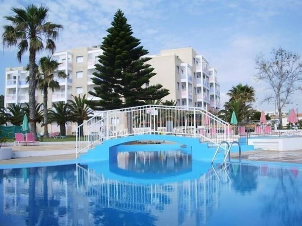 Imagen de la piscina del Hotel Astreas Beach. Foto 14