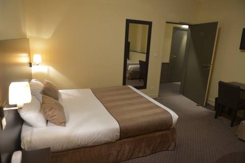 Imagen de la habitación del Hotel Astrid, Caen. Foto 12