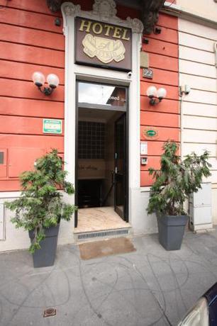 Imagen de los exteriores del Hotel Astrid, Mil&aacute;n. Foto 6