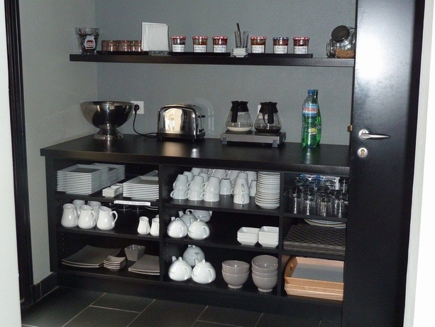 Imagen del bar/restaurante del Hotel Astrid, Rennes. Foto 2