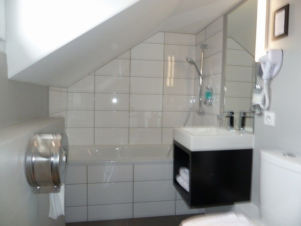 Imagen de la habitación del Hotel Astrid, Rennes. Foto 3