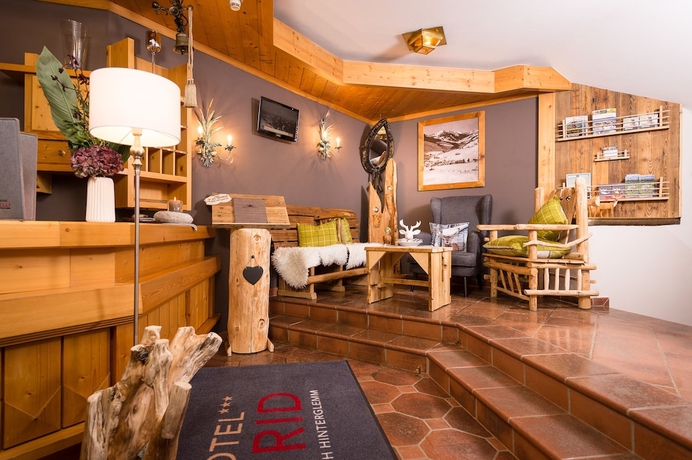 Imagen de los interiores del Hotel Astrid, Saalbach-Hinterglemm . Foto 18