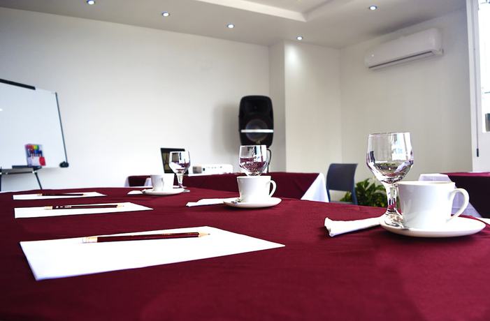 Imagen de los interiores del Hotel Astro Inn Express. Foto 18