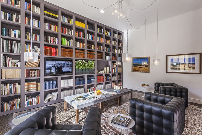 Imagen de los interiores del Hotel Astro Mediceo. Foto 16