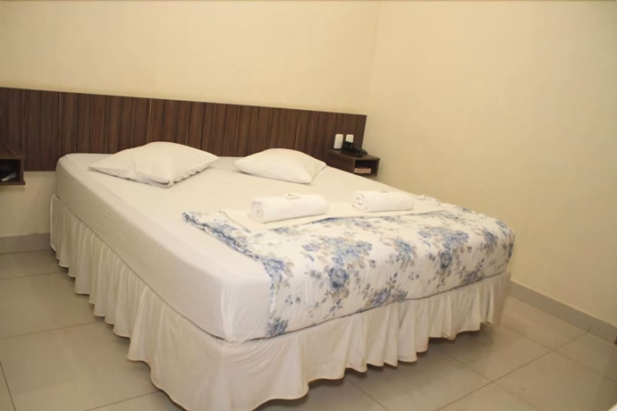 Imagen de la habitación del Hotel Astro Palace. Foto 7