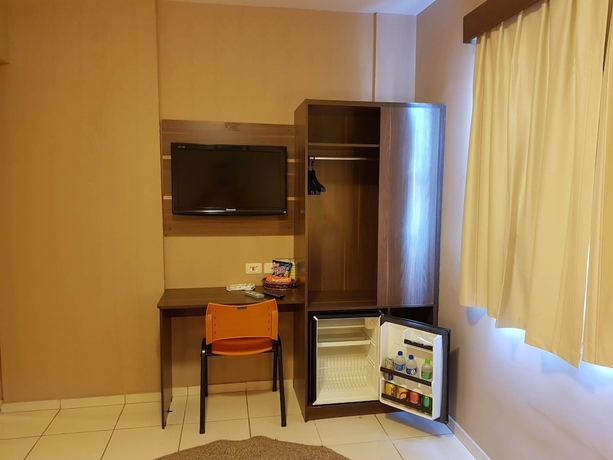 Imagen de la habitación del Hotel Astro, Sao Jose do Campos. Foto 4