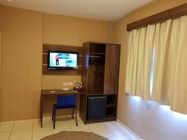 Imagen de la habitación del Hotel Astro, Sao Jose do Campos. Foto 5
