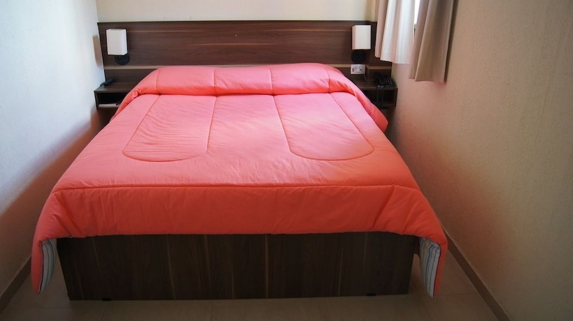 Imagen de la habitación del Hotel Astro, Sao Jose do Campos. Foto 8