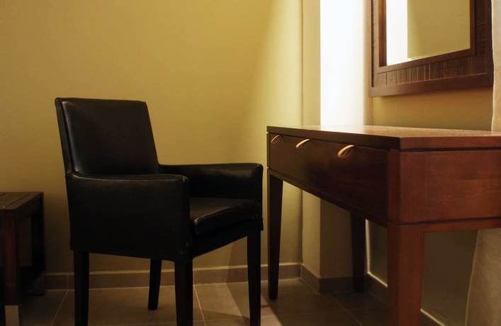 Imagen de la habitación del Hotel Astrolabe. Foto 10