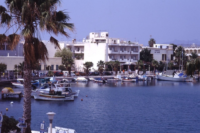 Imagen general del Hotel Astron, Cos Ciudad. Foto 7