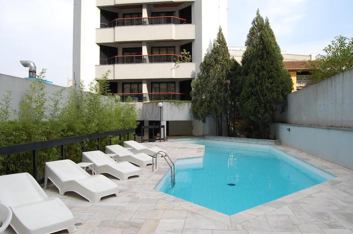 Imagen de la piscina del Hotel Astron Garden Special. Foto 6