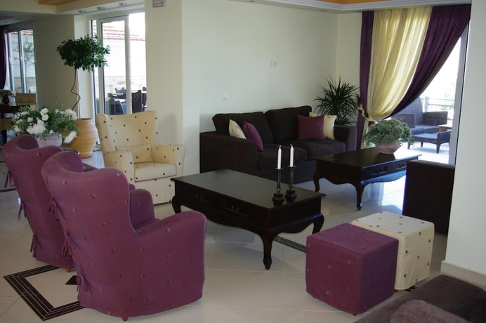 Imagen de los interiores del Hotel Astron Princess. Foto 18