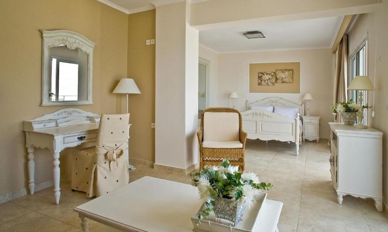 Imagen de la habitación del Hotel Astron Princess. Foto 6