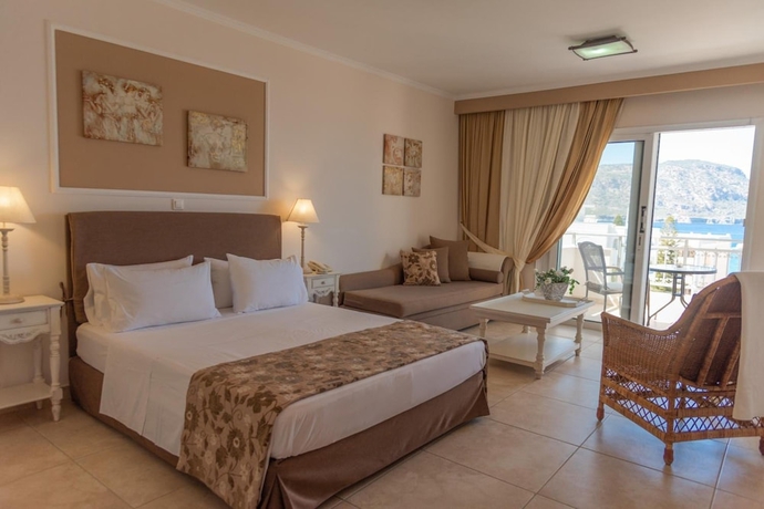 Imagen de la habitación del Hotel Astron Princess. Foto 10
