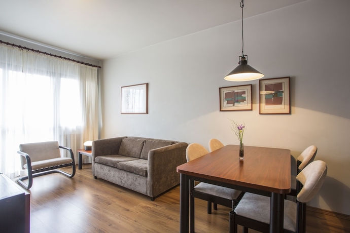 Imagen de la habitación del Hotel Astron Saint Moritz. Foto 11