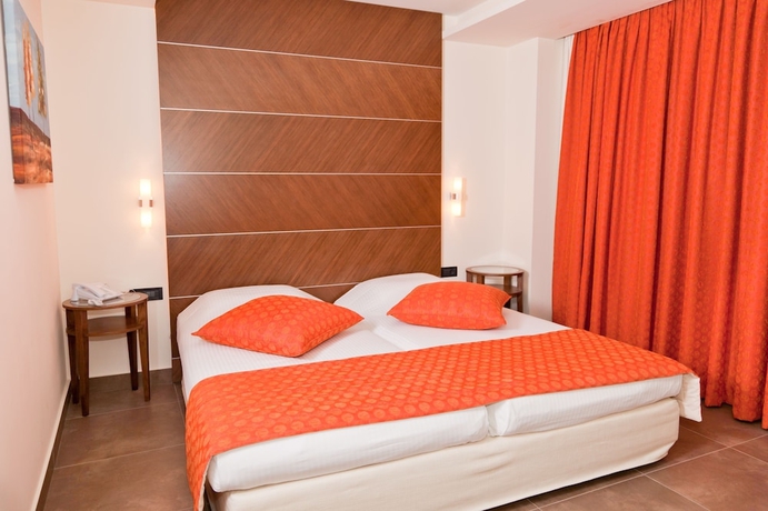 Imagen de la habitación del Hotel Astros Beach. Foto 9