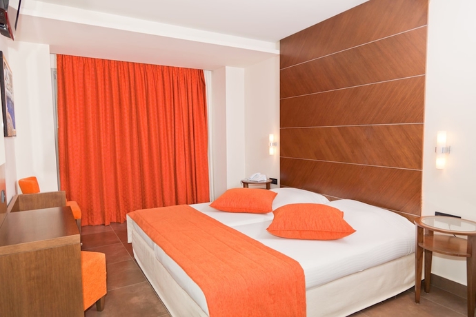 Imagen de la habitación del Hotel Astros Beach. Foto 14