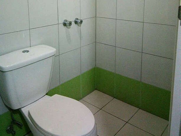 Imagen de la habitación del Hotel Astrotel Avenida. Foto 24