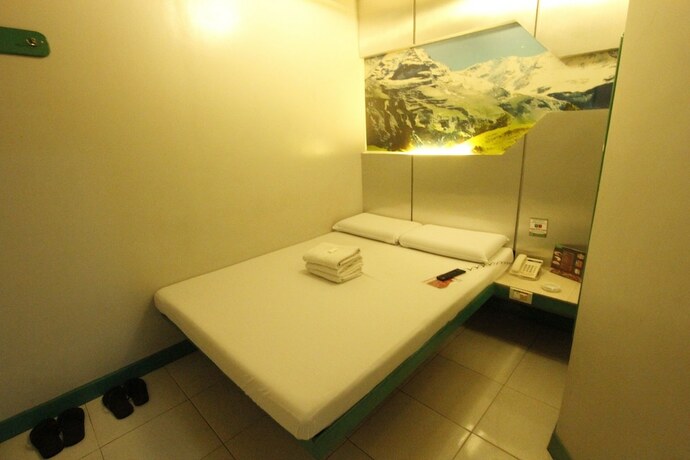 Imagen de la habitación del Hotel Astrotel Novaliches. Foto 16