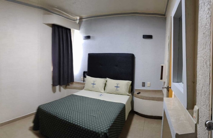 Imagen de la habitación del Hotel Astur. Foto 7