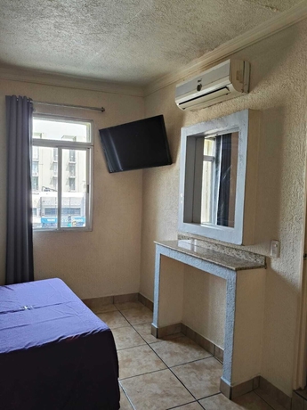 Imagen de la habitación del Hotel Astur. Foto 8