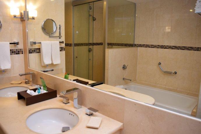 Imagen de los interiores del Hotel Astur Y Suites. Foto 10